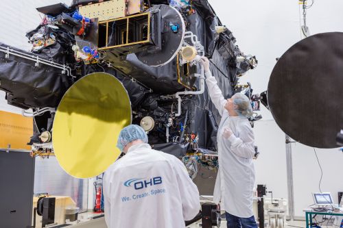 H36W-1 Telecommunications Satellite during Test Campaign at IABG; © OHB System AG